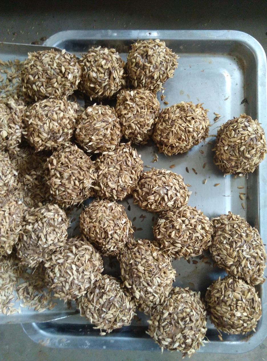 皮蛋裹泥裹稻壳效果图1